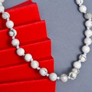 182 ctw White Howlite 18" Sterling Silver Clasp